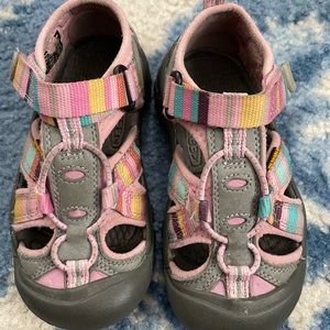 GUC Keen sandals little girl size 10